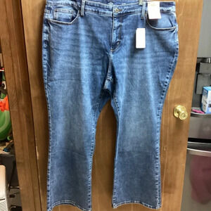 St John’s Bay boot cut mid rise 24W